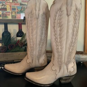 Dan Post off white leather western boots. Women’s size 6.5M. Brand new